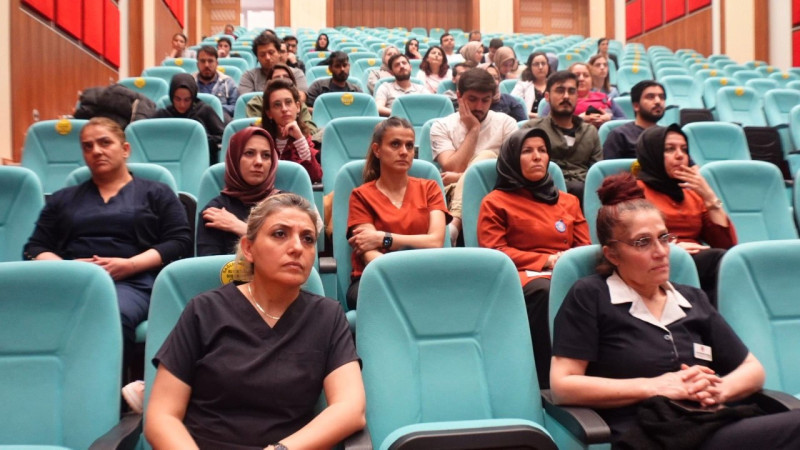 Fırat Üniversitesi, Sıtmadan Dolayı Yılda 1 Milyon İnsan Ölüyor