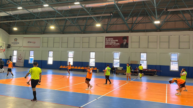 Battalgazi’de 29 Ekim’e Özel Futsal Turnuvası Başladı