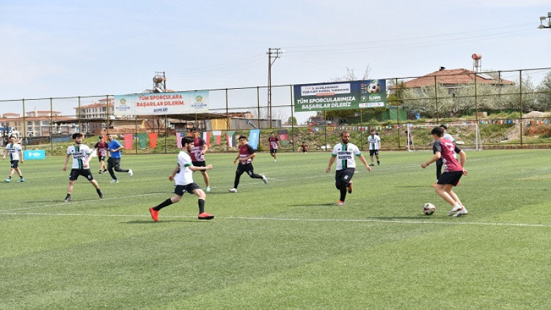 Ödüllü 3.Uluslararası Yeşilyurt Futbol Turnuvası Başladı