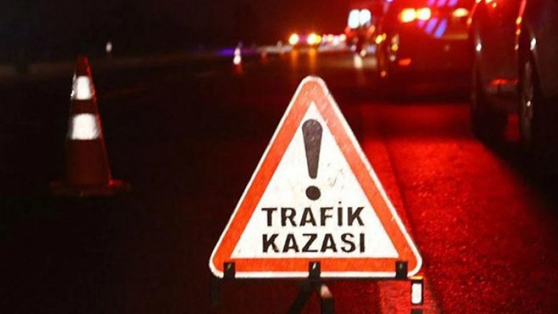 Yakınca’da Pikapla Hafriyat Kamyonu Çarpıştı: Bir Kişi Yaşamını Yitirdi
