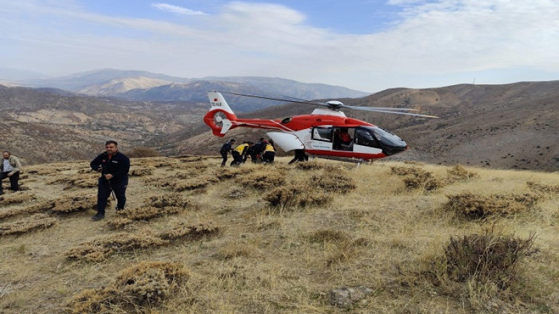 Doğanşehir'de Uçuruma Yuvarlanan Kişi Hava Ambulansı İle Kurtarıldı