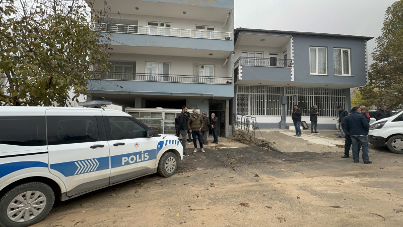 Battalgazi ve Yeşilyurt’ta 2 Ayrı Adreste 2 Kişi Ölü Bulundu