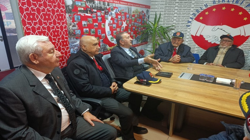 Başkan Bedri Yalçın,​ Hepimiz Cumhuriyet’in Kazanımlarına Sahip Çıkmalıyız