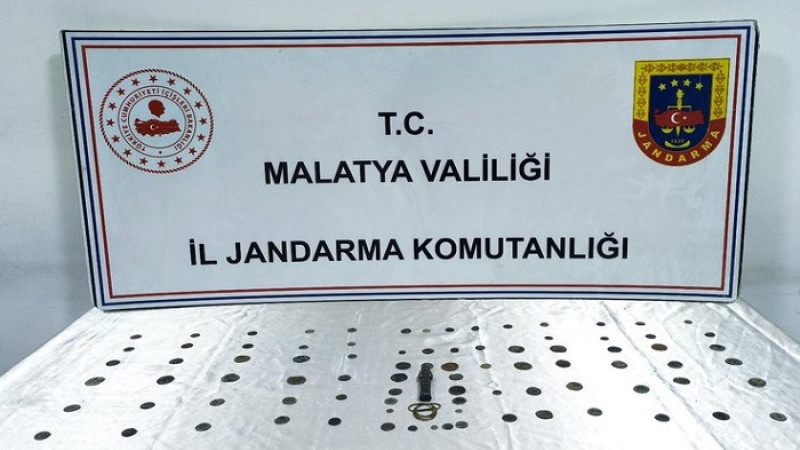 Battalgazi’de Jandarma Ekiplerince 86 Tarihi Sikke Ele Geçirildi