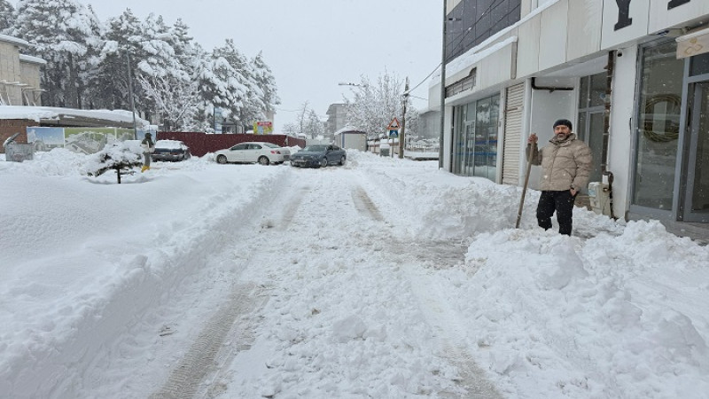 Malatya’da Kar Nedeniyle Kırsal Mahallelerde Ulaşımı Zorlaştırdı