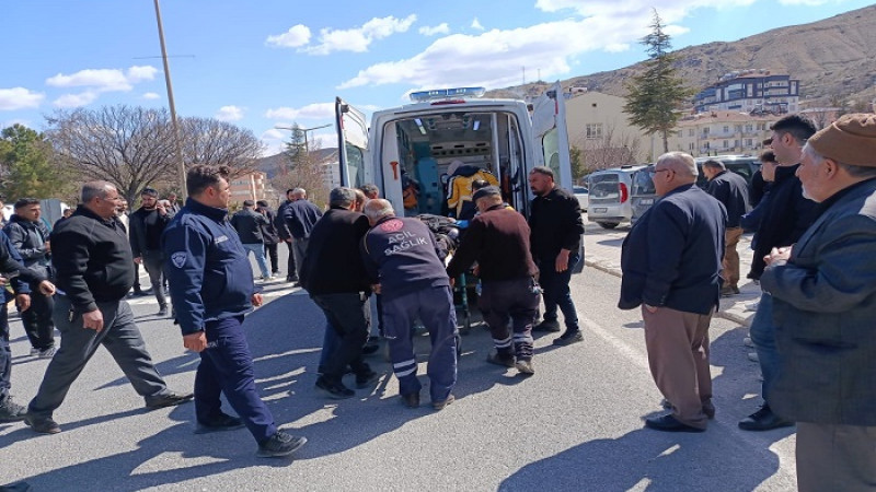 Darende’de Otomobilin Çarptığı Yaşlı Kadın Yaralandı