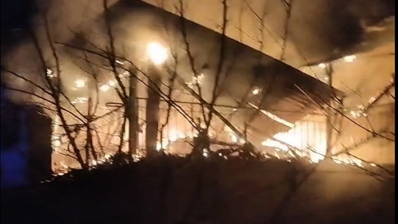 Darende Sandıkkaya Mahallesi’nde Gece Yangın Çıktı