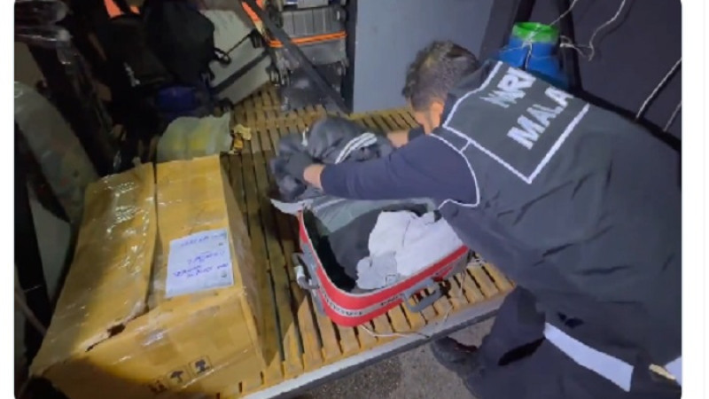 Kale'de Yolcu Otobüsünde 11.5  Kilo Metamfetamin Ele Geçirildi