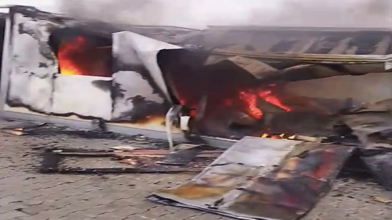 Yeşilyurt Samanköy Konteyner Kentte Yangın Paniğe Neden Oldu