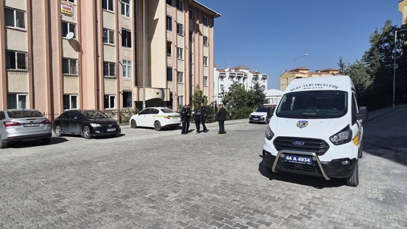 Malatya’da Bir Kadın Eşi Tarafından Bıçaklanarak Öldürüldü