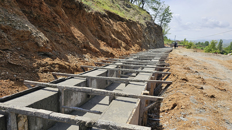 Pütürge Taşmış Mahallesine 6.800 Metre Sulama Kanalı Yapılıyor