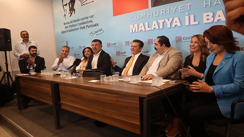 CHP’li Milletvekilleri Malatya’da Vatandaşlarla Buluştu Sorunları Dinledi