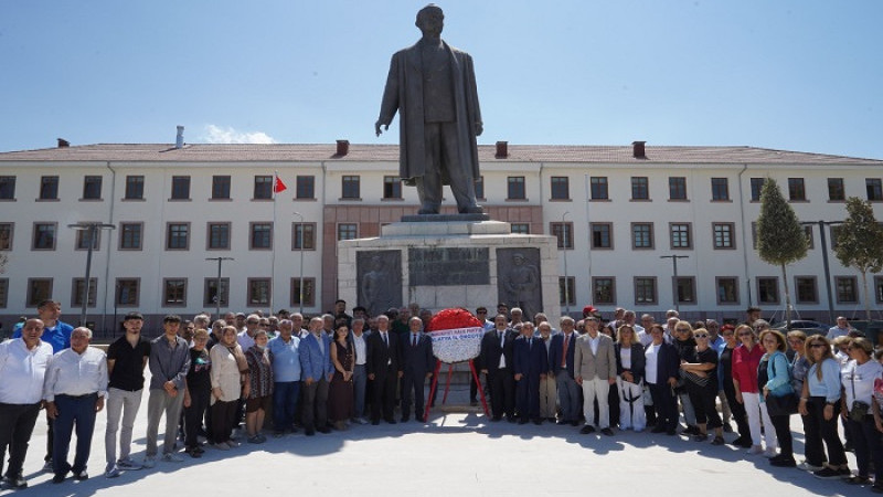 CHP’nin 102.Kuruluş Yıl Dönümünde Malatya’da Tören Düzenlendi  