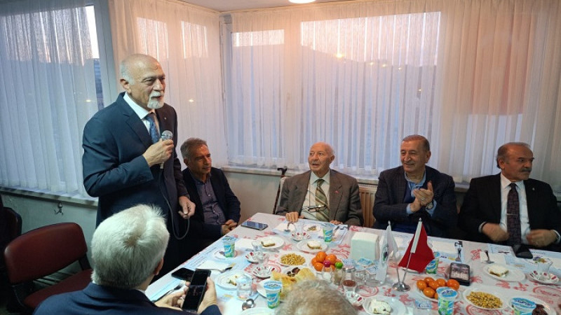 Ankara Arapgirliler Derneği, Dernek Merkezinde İftar Programı Düzenledi