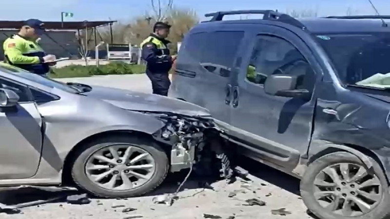 Dilek Mahallesi’nde Trafik Kazasında  4 Kişi Yaralandı