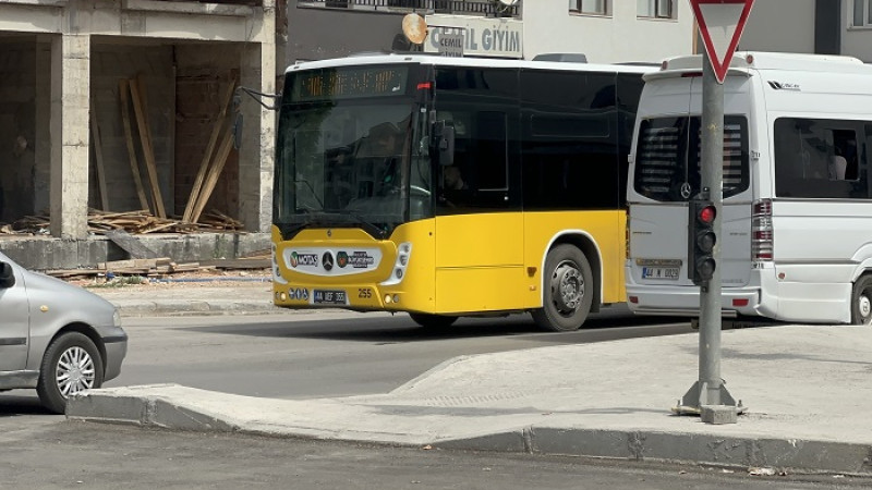 Zaviye Mahallesi Sakinlerinden MOTAŞ'a Ulaşım Tepki