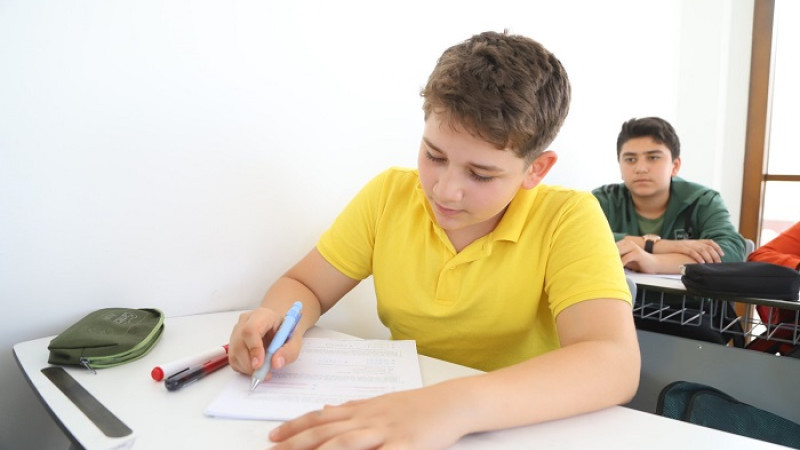 Battalgazi’de 450 Öğrenciye Ücretsiz Eğitim Desteği Veriliyor